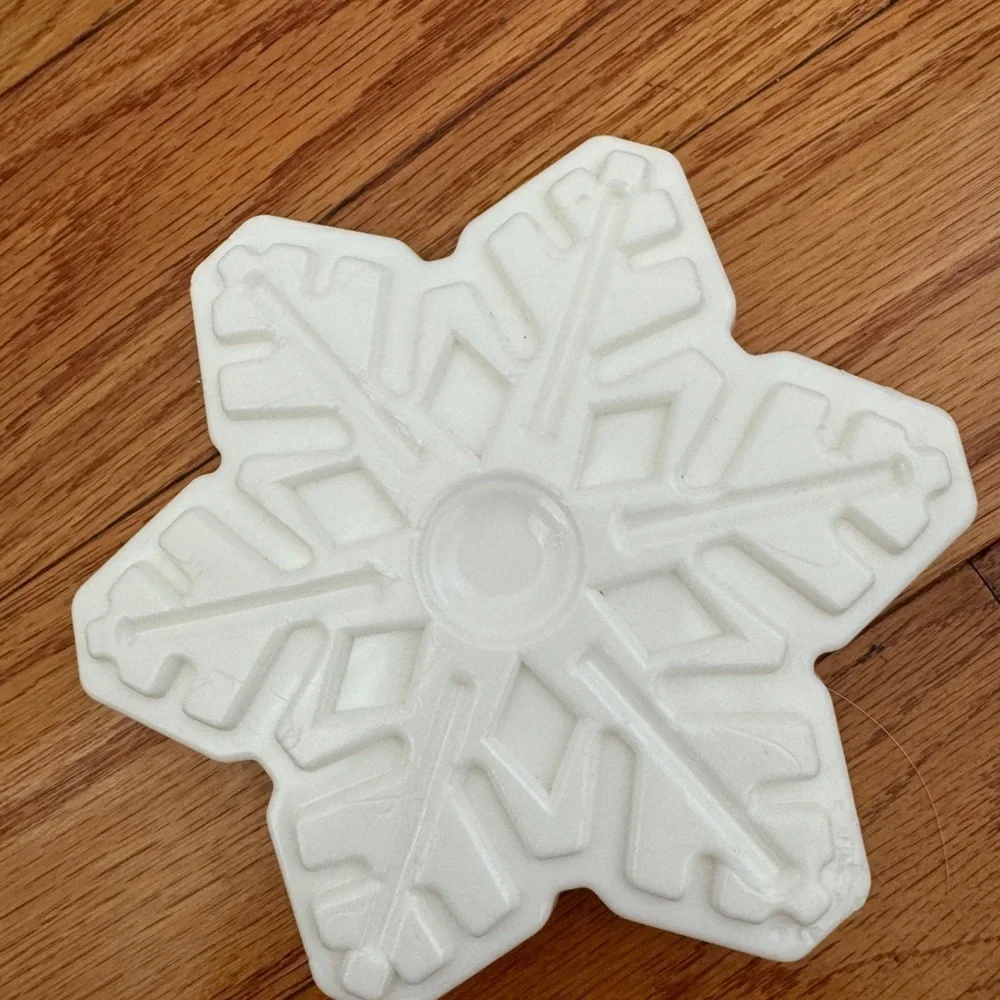 Bullymake White Snowflake Large Dog Toy for Super Chewers